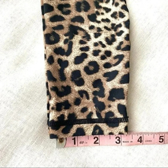 Spiritual Gangster Cheetah 7/8 Legging Size XS - Picture 8 of 16